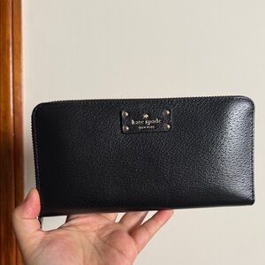 Kate Spade Black Textured Wallet